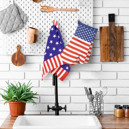 Stars & Stripes Americana Oven Mitts, 2ct.